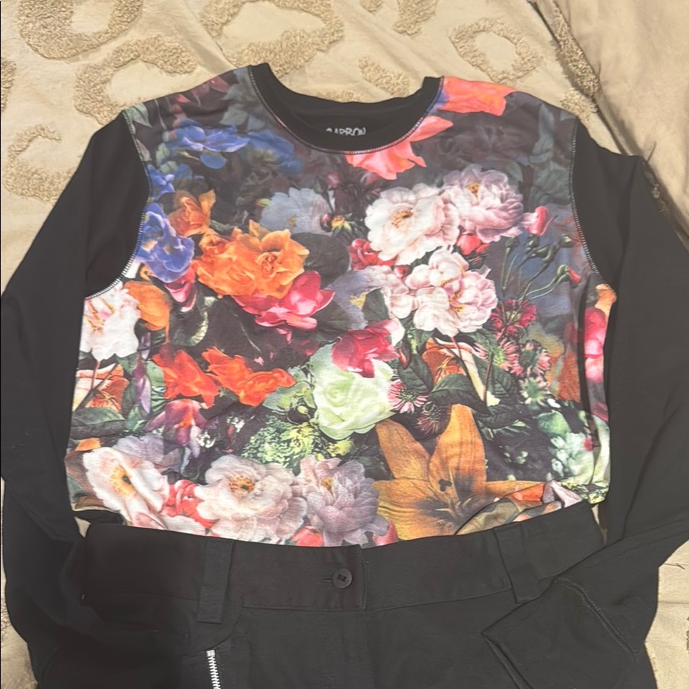 Floral Print Long Sleeve Top